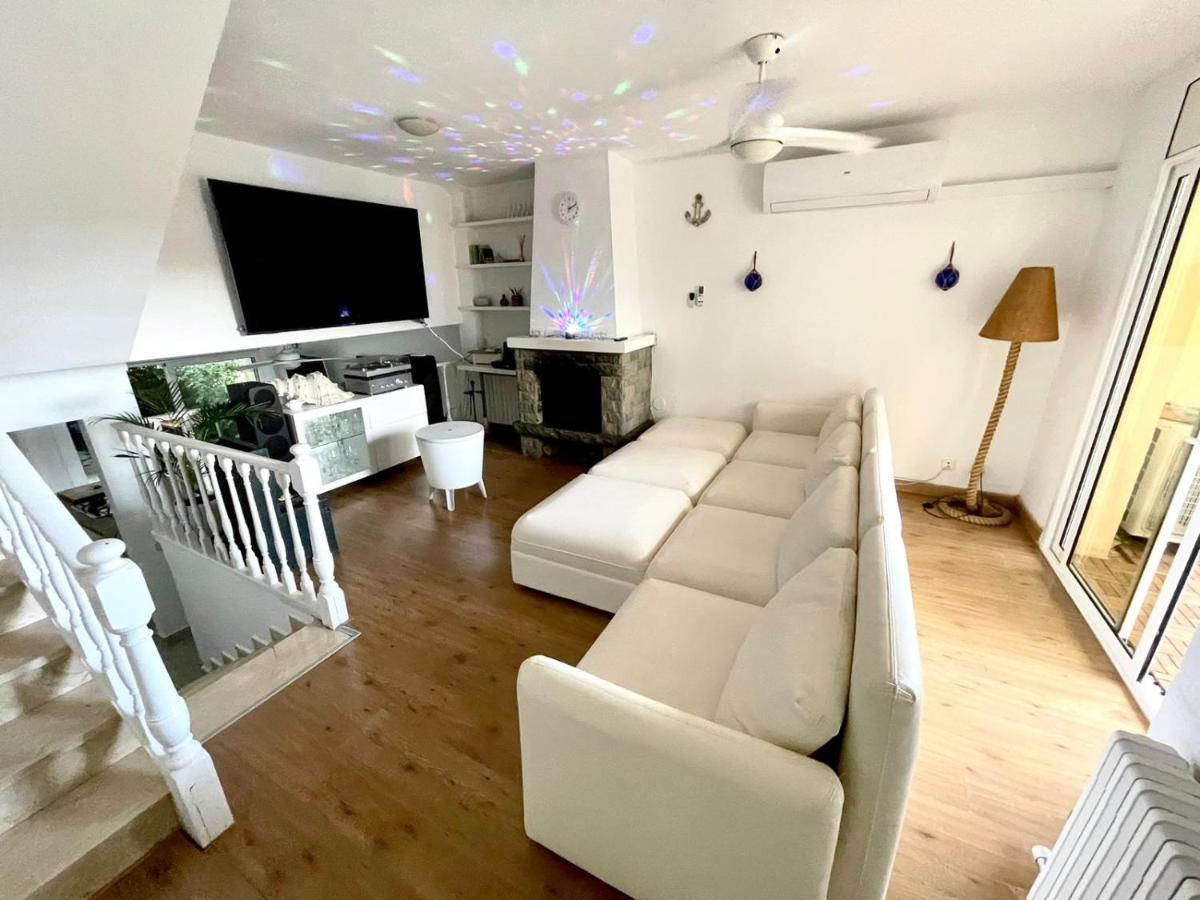 Casa En Masnou Junto A Playa Y Tren Villa Dış mekan fotoğraf