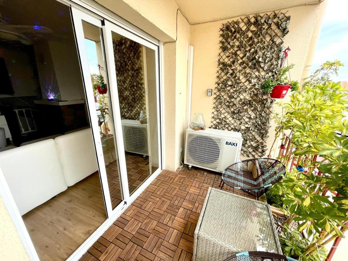 Casa En Masnou Junto A Playa Y Tren Villa Dış mekan fotoğraf