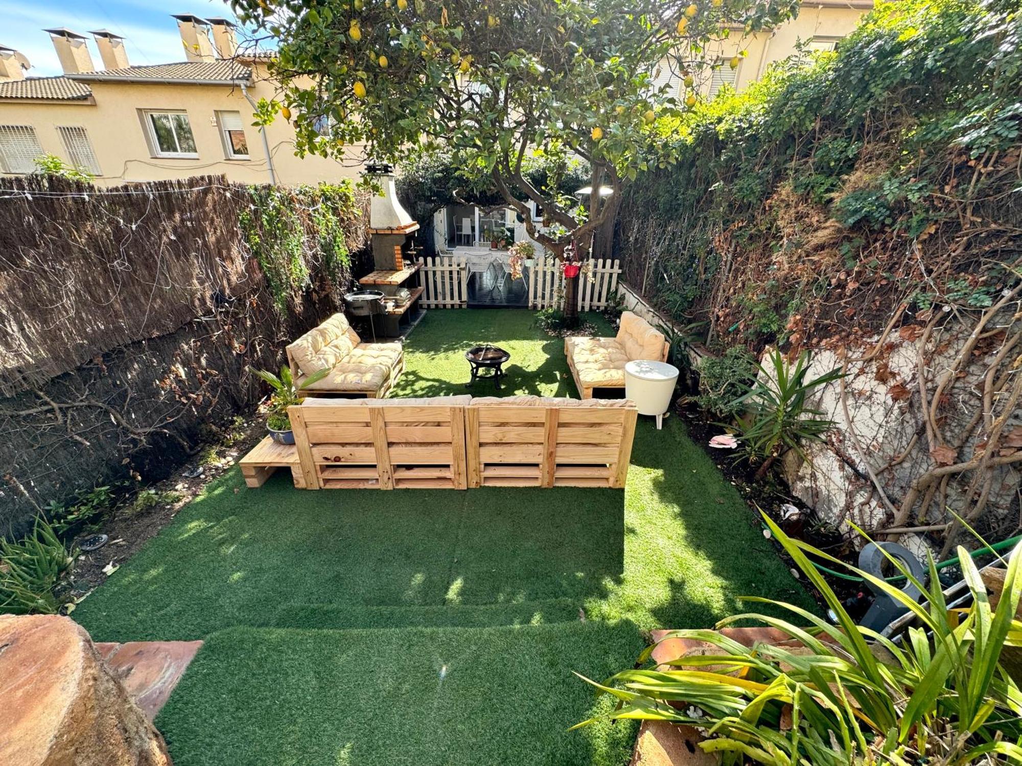 Casa En Masnou Junto A Playa Y Tren Villa Dış mekan fotoğraf